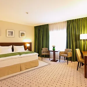 Capital Plaza Otel Bükreş